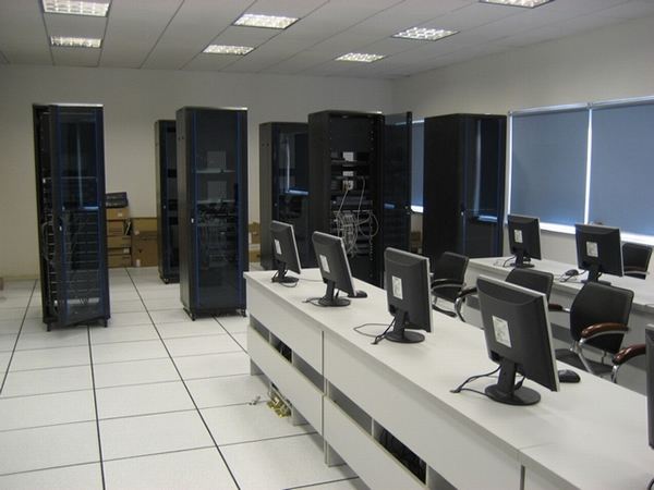 口碑铸就价值，服务创造辉煌——苏州钻之冠智能科技的弱电工程与计算机网络系统专业报价与服务解析